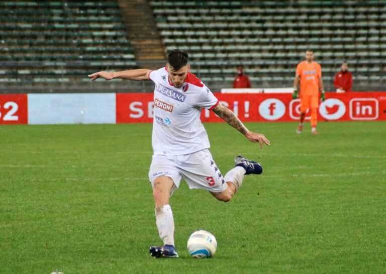 MERCATO: Perrotta, il Bari punta a cederlo a titolo definitivo. Pecorino piace al Foggia