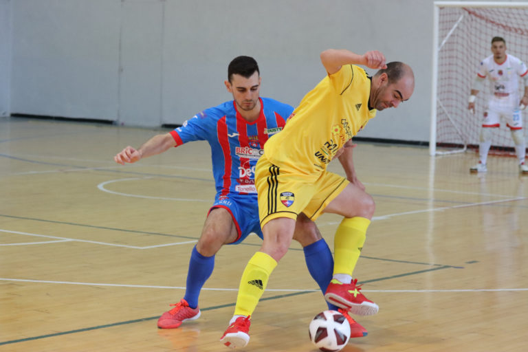 CALCIO CATANESE – Meta Catania, falsa partenza. Reagire subito