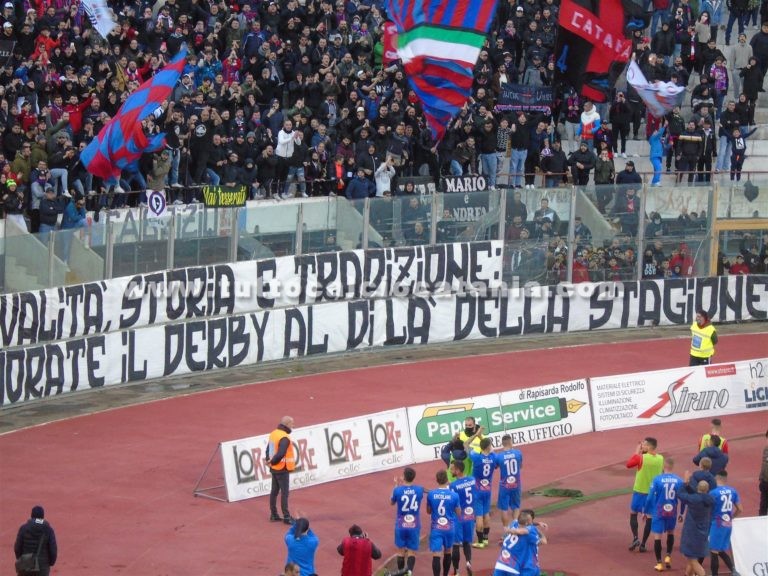 DERBY ROSSAZZURRO: pubblico trascinante, il Catania fa un bel regalo ai tifosi