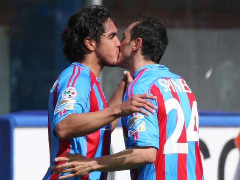 EX ROSSAZZURRI – Vargas: “Il trasferimento a Catania e quei baci con Spinesi. Potevo andare al Real Madrid…”