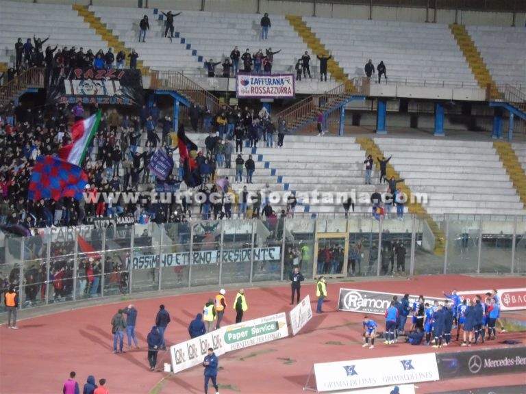 VISTA DAGLI SPALTI: “Stop war”. Sigi e Pulvirenti nel mirino degli ultras, Massimino nel cuore della gente