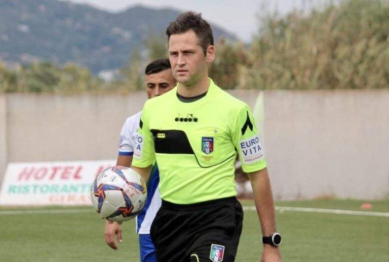 CATANIA-MONTEROSI: dirige Caldera, statistiche arbitro e precedenti
