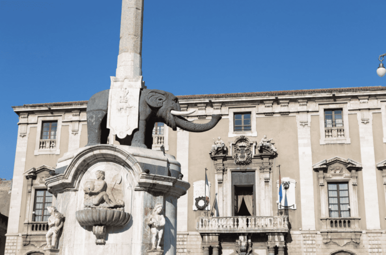 LA SICILIA – Catania, è cominciata la partita più lunga: in palio… il futuro
