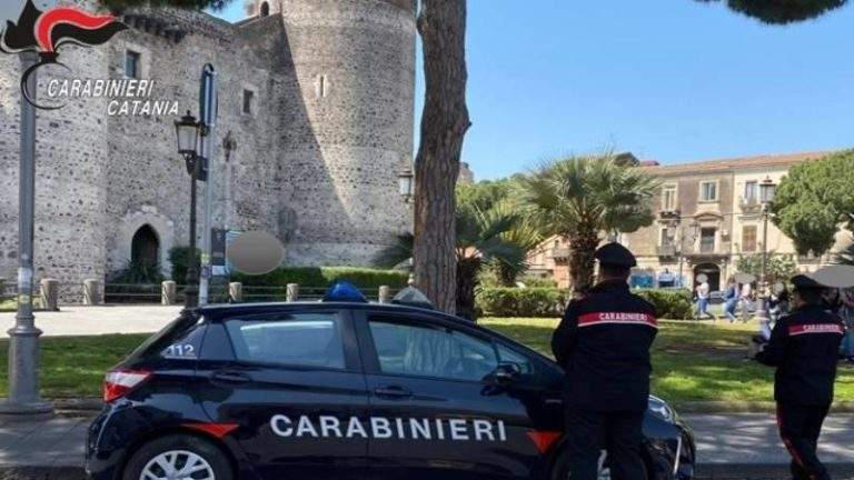 DALLA CITTA’: controlli e multe per oltre 17mila euro nella zona del Castello Ursino
