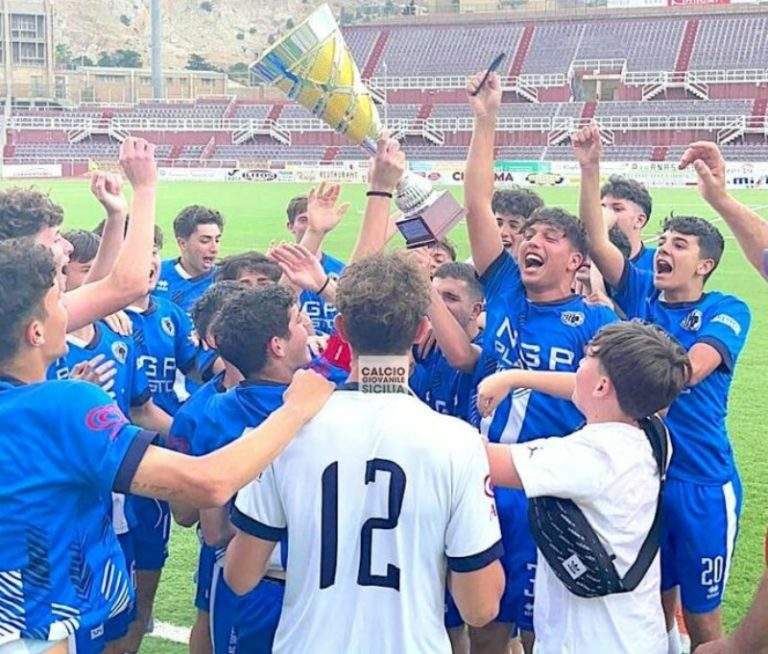 CALCIO SICILIANO: gli etnei dell’Academy Katane School campioni regionali Under 17