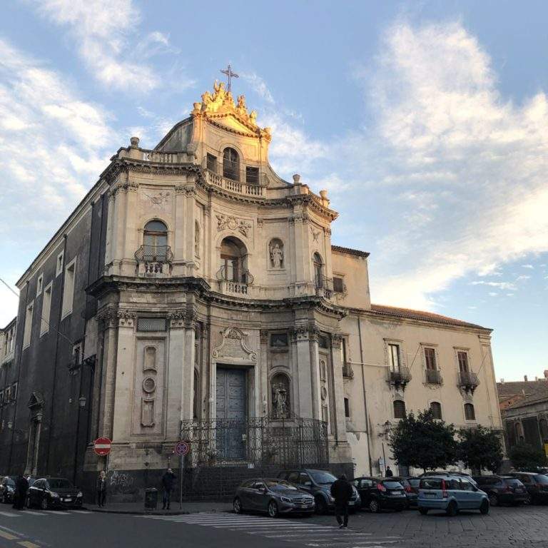 DALLA CITTA’ – Danzatrice e coreografa aggredita da ragazzini in scooter: “Nessuno mi ha aiutato”