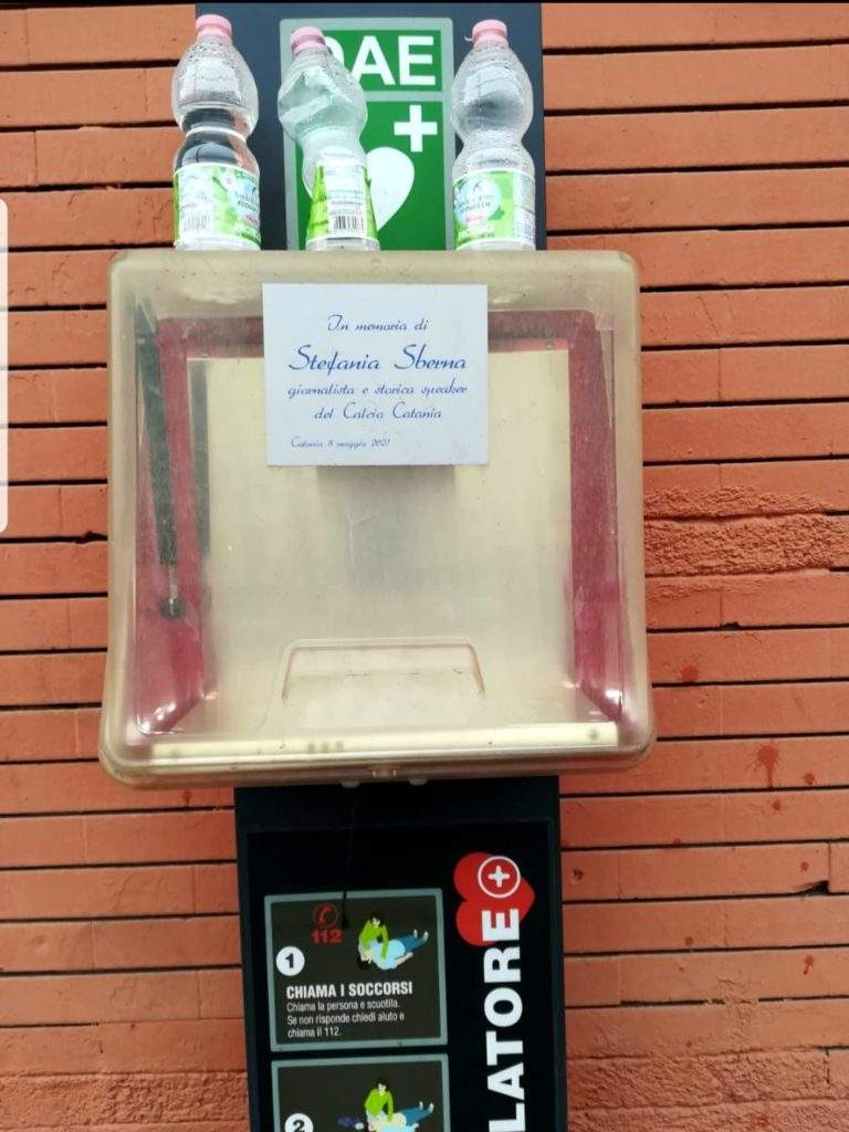 STEFANIA SBERNA: sparito il defibrillatore dedicato, appello affinchè venga restituito