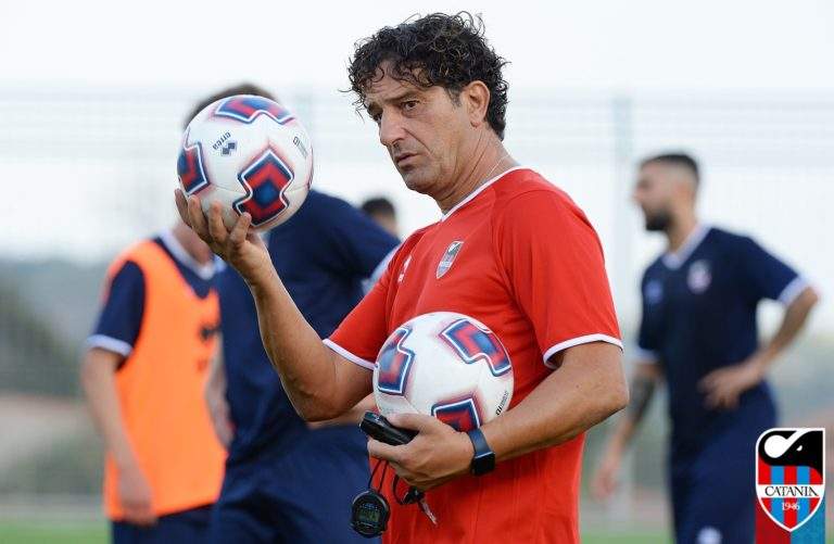 LA SICILIA: “Ferraro conferma il 4-3-3. Lorenzini fa quadrare la difesa, centrocampo affiatato”