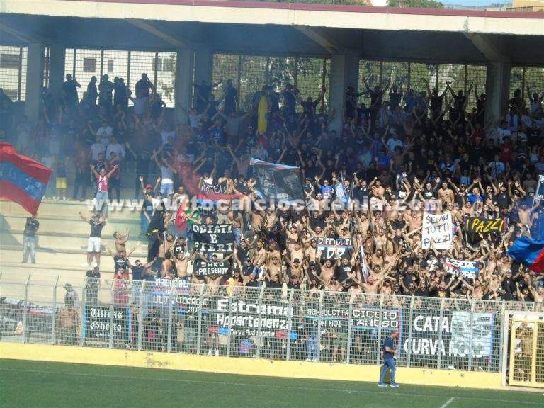 LICATA – CATANIA: sfottò tra le tifoserie, festa per circa 1.500 tifosi rossazzurri