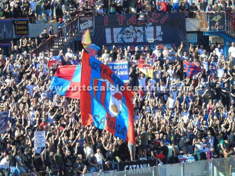 CATANIA: spettacolo in campo e sugli spalti, la giornata perfetta