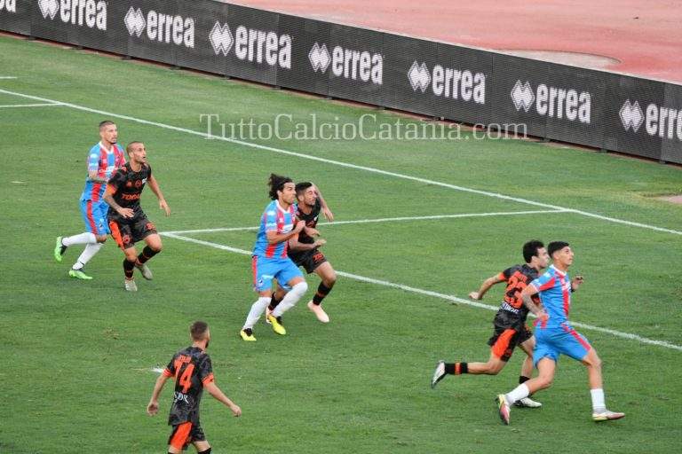 LA SICILIA: “Trappola Sant’Agata per il Catania, duello a viso aperto”