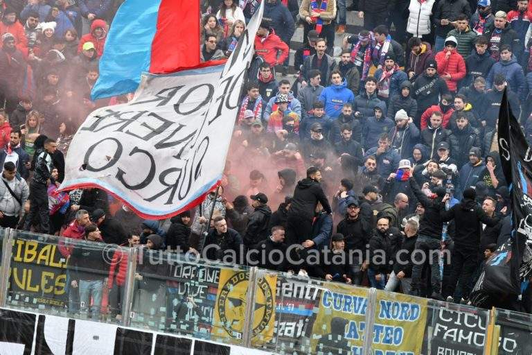ULTRAS CATANIA: tifosi Parma e Borussia Dortmund a sostegno in Curva Sud