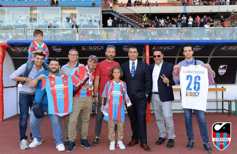 CATANIA: sorteggio maglie e biglietti Cinestar ai fortunati abbonati, prima premiazione