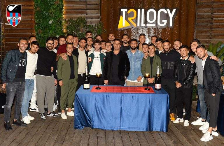 “Catania uguale famiglia”: i rossazzurri augurano il meglio al Presidente Pelligra, a cena con la squadra