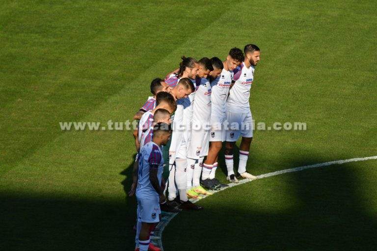 CATANIA-RAGUSA: minuto di raccoglimento per ricordare Vialli