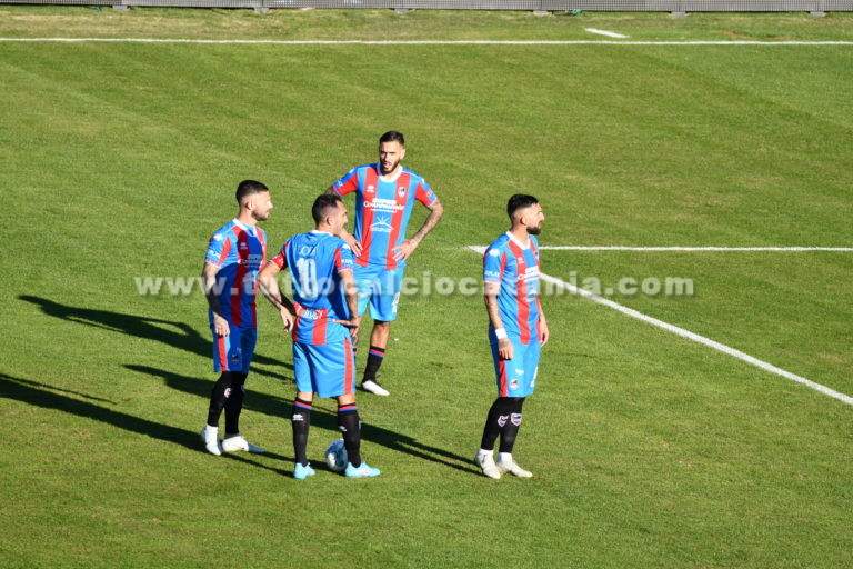 LA SICILIA: “Catania, servono conferme a Locri. Bigozzi, possibile prestito?”
