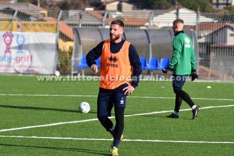 VERSO CASTROVILLARI-CATANIA: Russotto in gruppo