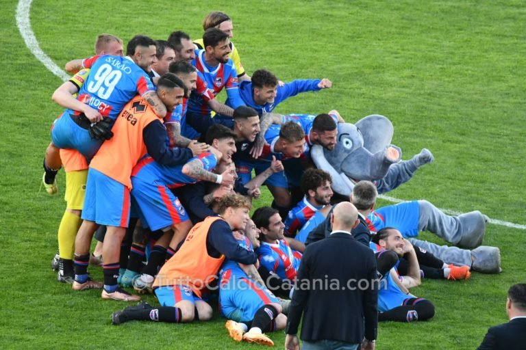 LA GAZZETTA DELLO SPORT: “Catania, il bus della festa è già stato prenotato. Sfilerà nel centro storico”