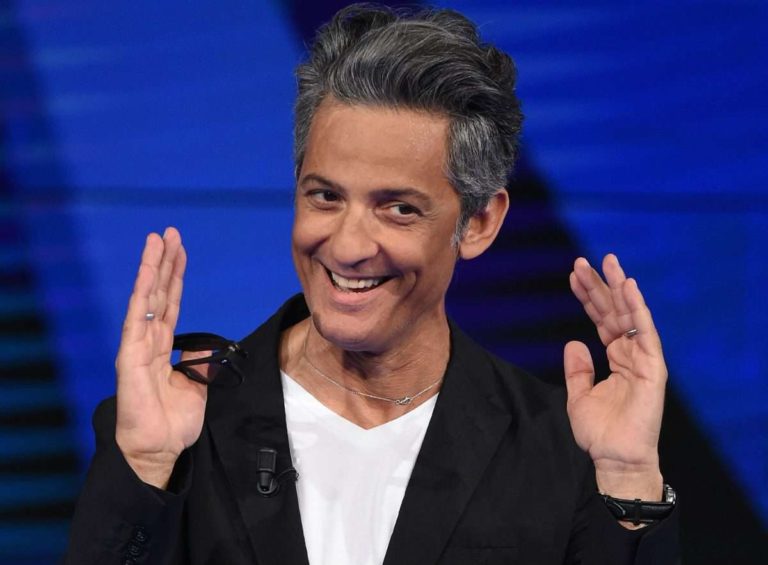 LA SICILIA: “Il ‘Forza Catania’ in diretta di Rosario Fiorello, la felicità di Diletta Leotta e non solo”