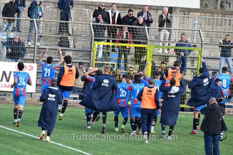 Continua la marcia inarrestabile del Catania, superato anche l’Acireale