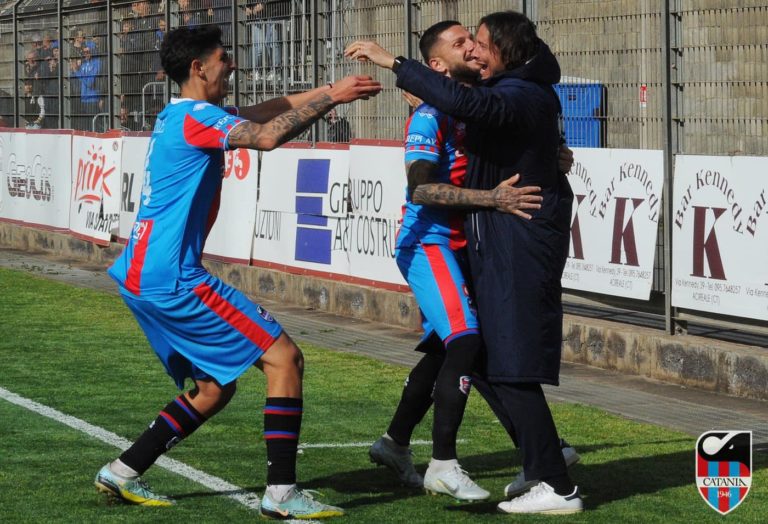LA SICILIA: “Il Catania non fa sconti. Biagianti, un abbraccio da libro Cuore”