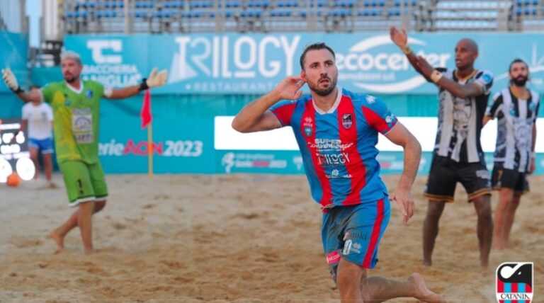 BEACH SOCCER: grande rimonta del Catania, 6-5 contro Farmaè Viareggio