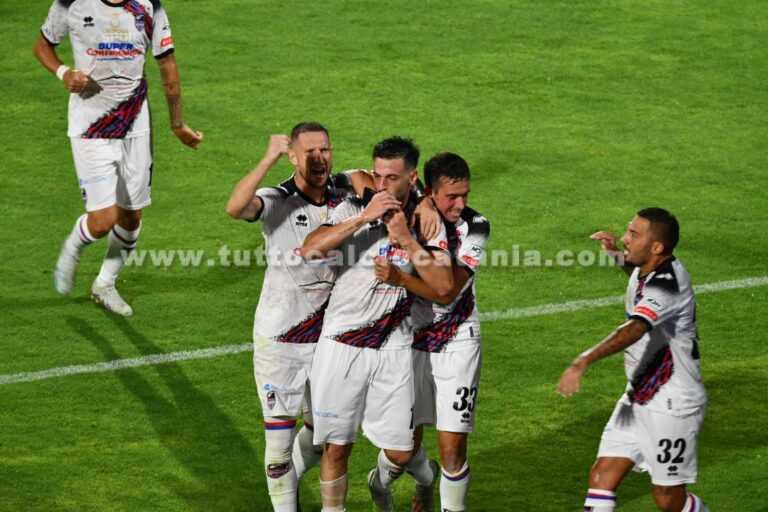 PAGELLE DI REPARTO: il Catania ha il suo bomber, Di Carmine brilla al “Massimino”