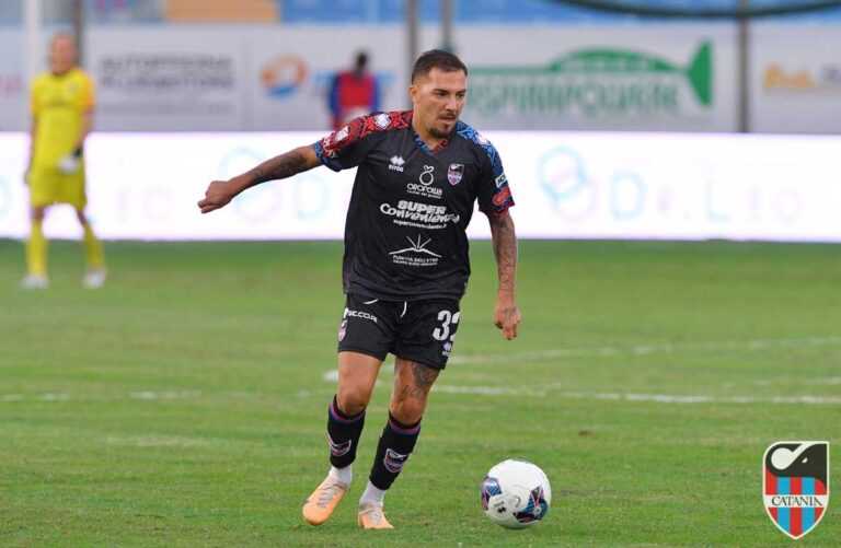 “CHIRICO’ UNO DI NOI”: i tifosi del Brindisi applaudono il fantasista rossazzurro