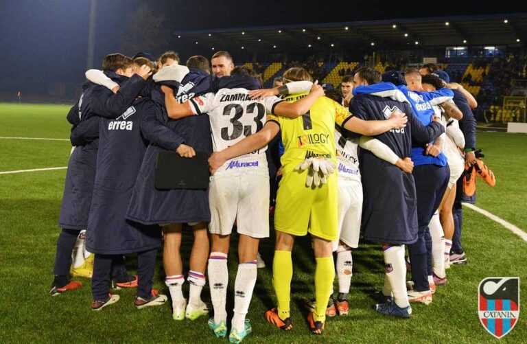 VERSO GIUGLIANO-CATANIA: gli etnei tornano al “De Cristofaro”, i precedenti