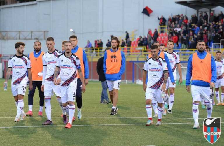 LA SICILIA: “Catania, soliti limiti e crisi aperta”