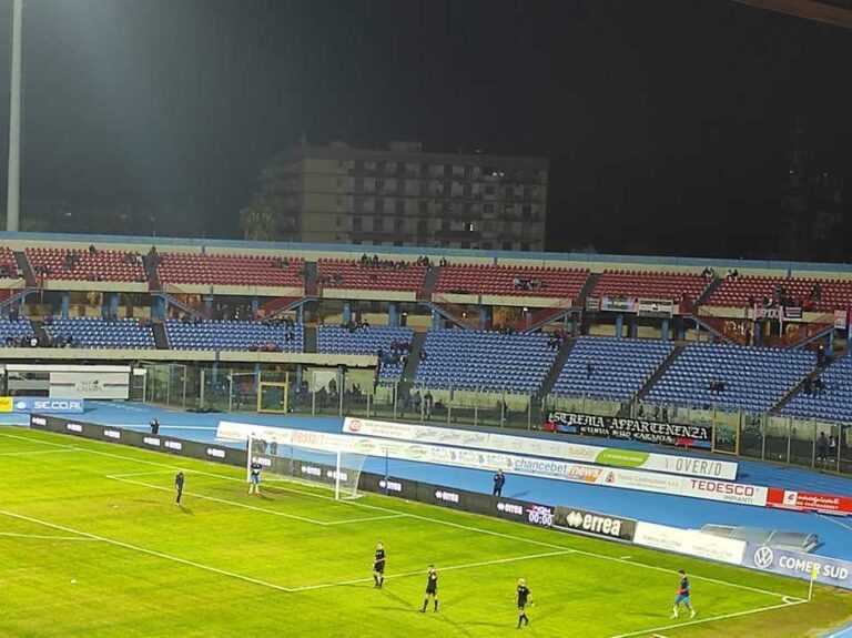 UFFICIALE: ricorso respinto, Catania-Sorrento a porte chiuse