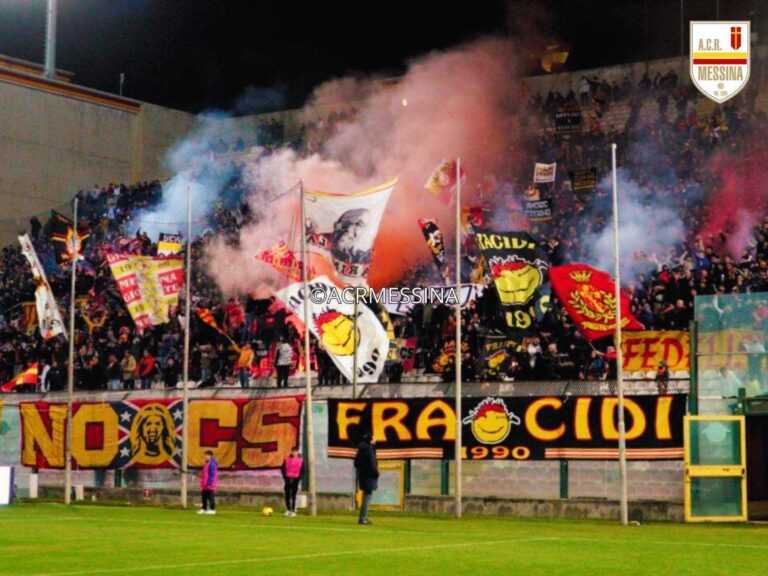 VERSO CATANIA-MESSINA: ultras giallorossi, incitamento e discorso alla squadra di Modica