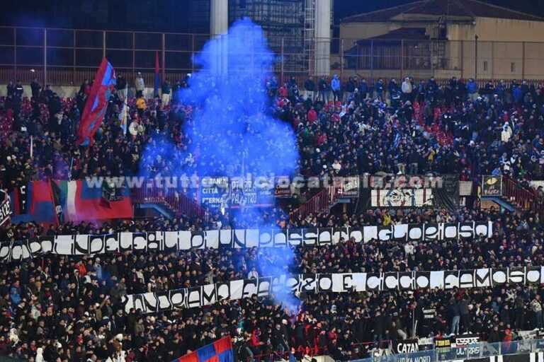 LA SICILIA – Presenti Gennaro Monaco e Pecorino. Tifosi inviperiti a fine gara: “Ma quando vinciamo?”