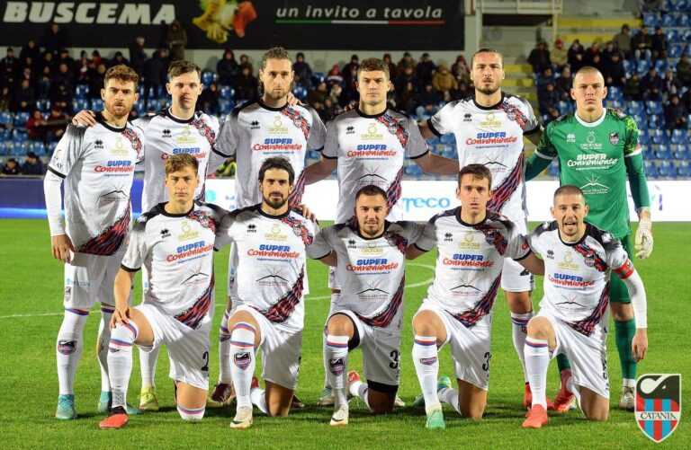 Inizio 2024 amaro per il Catania: netta sconfitta a Crotone
