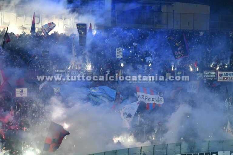 LA SICILIA: “Curva Nord esaurita da mercoledì sera. Presenti anche i ragazzi delle scuole calcio affiliate al Catania”