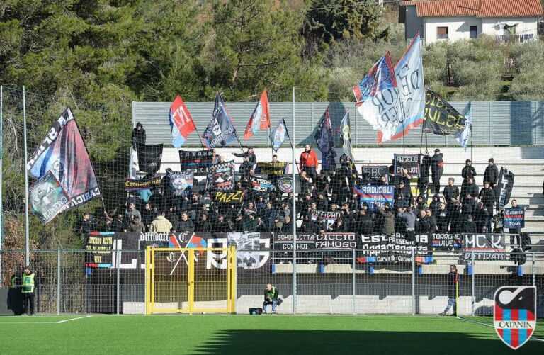 PICERNO-CATANIA: Lucarelli parla del breve discorso dei tifosi alla squadra a fine gara