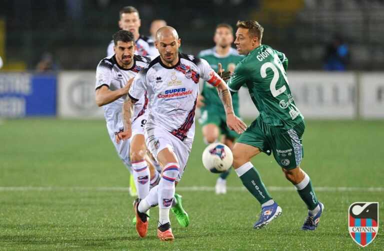 LA SICILIA: “Catania, vergognoso beccare cinque gol. Una squadra che perde così fa paura”
