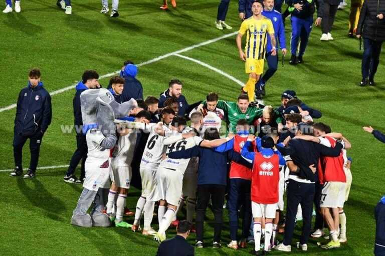 LA SICILIA: “Catania, c’è ancora tempo per un sussulto d’orgoglio”