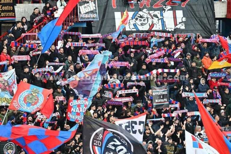VERSO CATANIA-AZ PICERNO: Curva Nord esaurita, anche la Sud verso il sold out