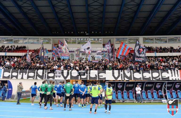 CURVA NORD CATANIA: “Che questa ondata d’amore riesca a squarciare i cuori di chi rappresenta sul campo la nostra città”