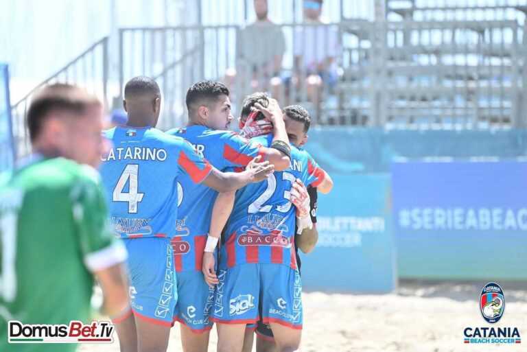 CALCIO CATANESE: beach soccer, bis di vittorie per la Domusbet Catania. Catania FC ko