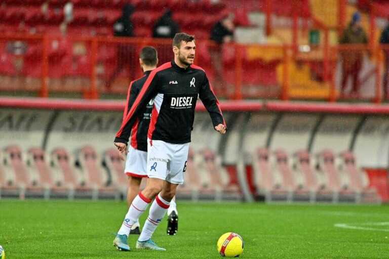 IERARDI: “Mi piace scherzare, difendere e fare gol. La pesca una delle mie grandi passioni”