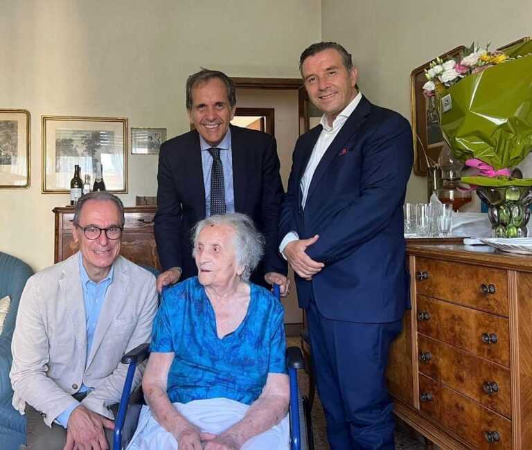 DALLA CITTA’ – Omaggio dell’Amministrazione per Santa Fiducia, la donna più longeva di Catania
