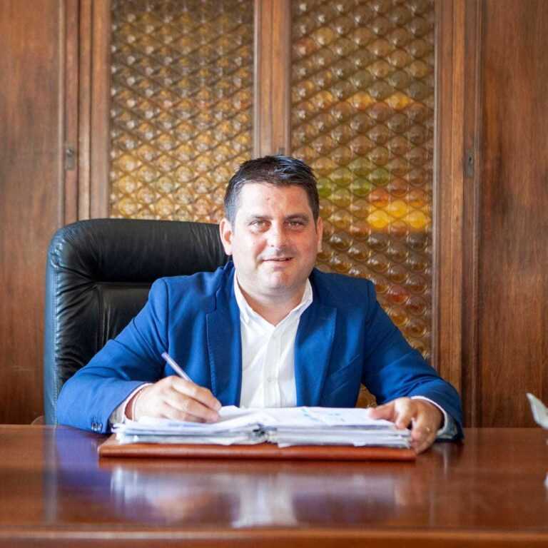 POLITICA – Giuseppe Castiglione: “Pelligra chiarisca pubblicamente le sue intenzioni”