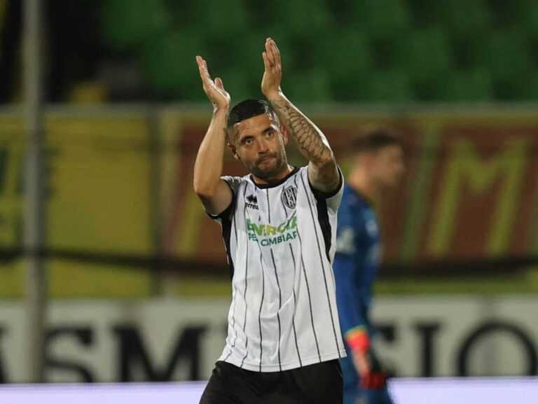 DE ROSE – I tifosi del Cesena: “Grande capitano, grande giocatore e grande uomo”