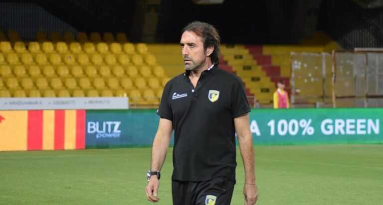 BERTOTTO (all. Giugliano): “A Catania liberi di testa e motivati, vogliamo proseguire il sogno”