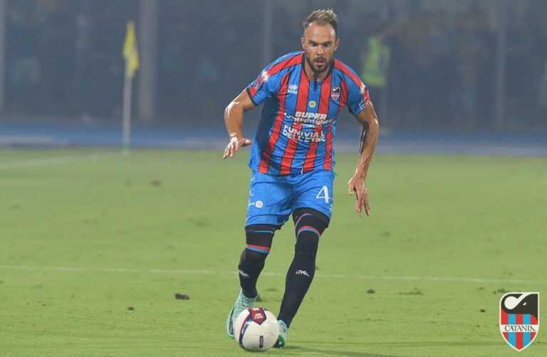 LA SICILIA: “Un giocatore su tutti ha strappato gli applausi dei tifosi, Guglielmotti”
