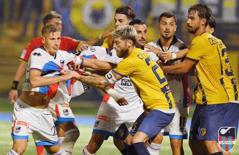 VERSO CROTONE-CATANIA: quote 1 X 2, cosa dicono le agenzie di scommesse