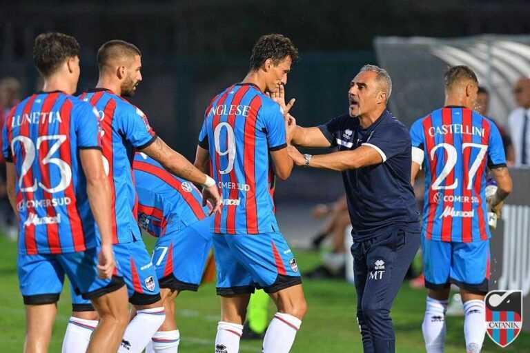 LA SICILIA: “Il Catania domina la scena con autorità, lotta e gol. Toscano il migliore”