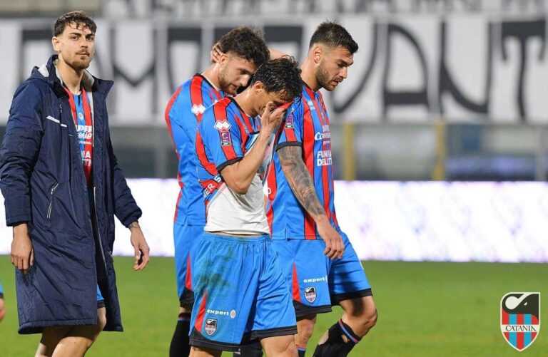 LA SICILIA: “Così non è che il Catania possa fare tanta strada nei playoff. Ammesso che li raggiunga”